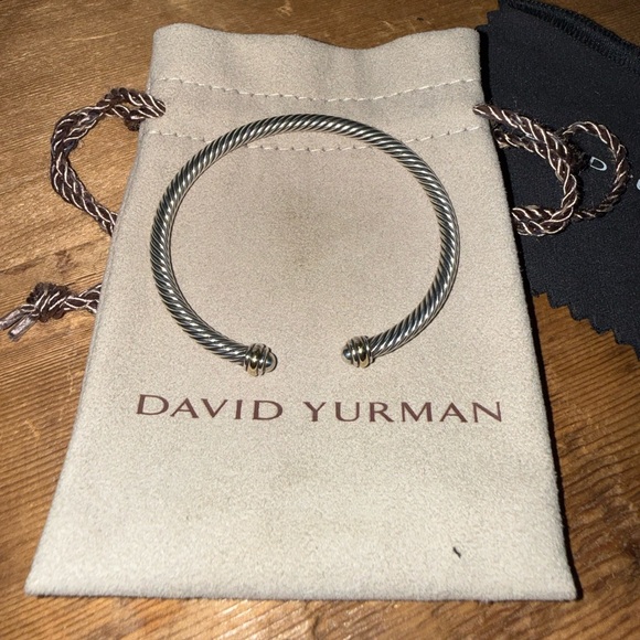 David Yurman Classic Cable Bracelet w/Gold 4mm Size Medium - Picture 2 of 5